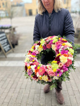 Indlæs billede til gallerivisning Et Farvel Med Mange Farver